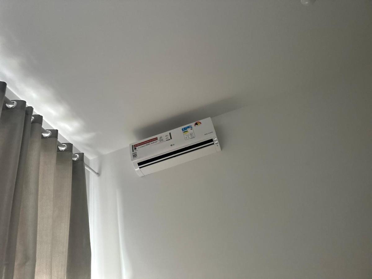 Mediterrâneo 507 - Todo Equipado, Suíte com Ar Split, Churrasqueira na Varanda, Internet 240MB WiFi, Estacionamento Grátis, a 1 Km das Praias Cabo Frio Esterno foto