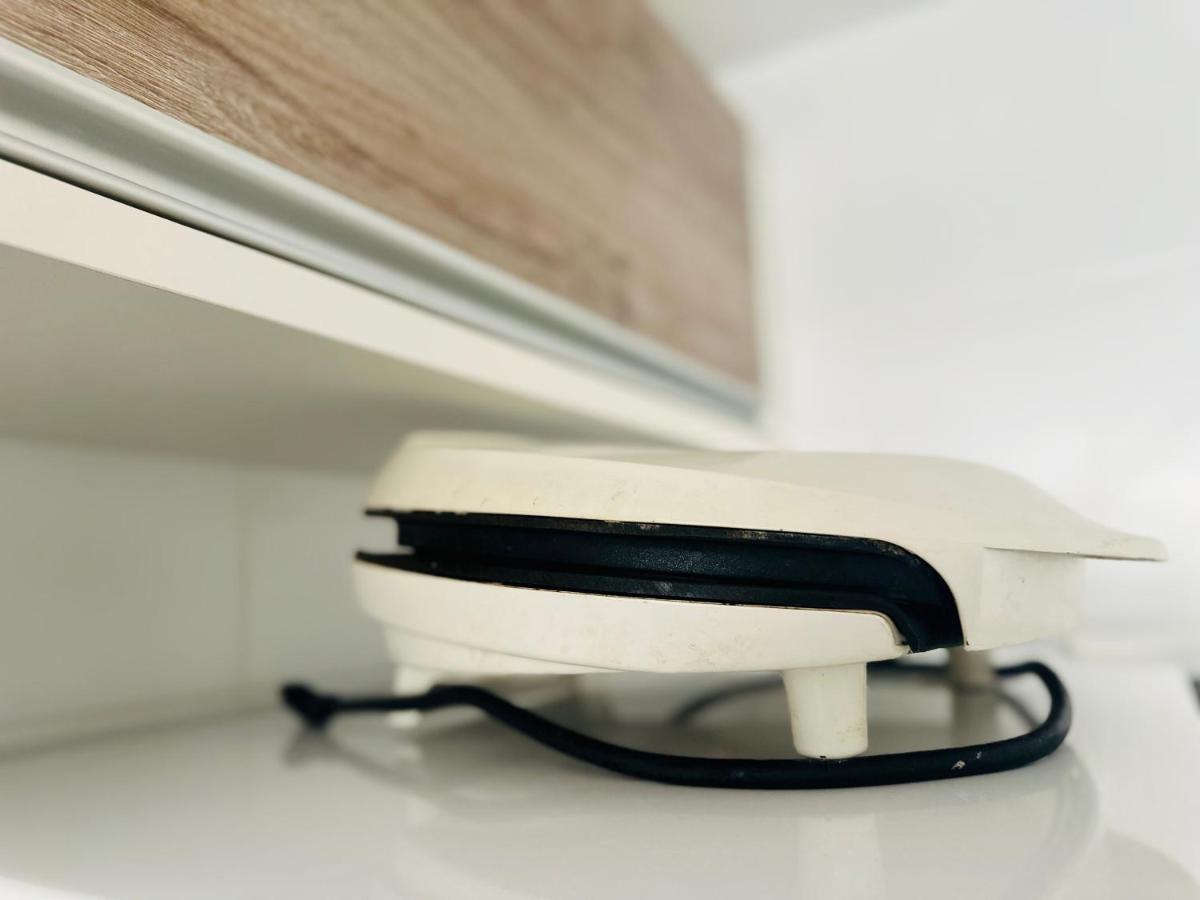 Mediterrâneo 507 - Todo Equipado, Suíte com Ar Split, Churrasqueira na Varanda, Internet 240MB WiFi, Estacionamento Grátis, a 1 Km das Praias Cabo Frio Esterno foto