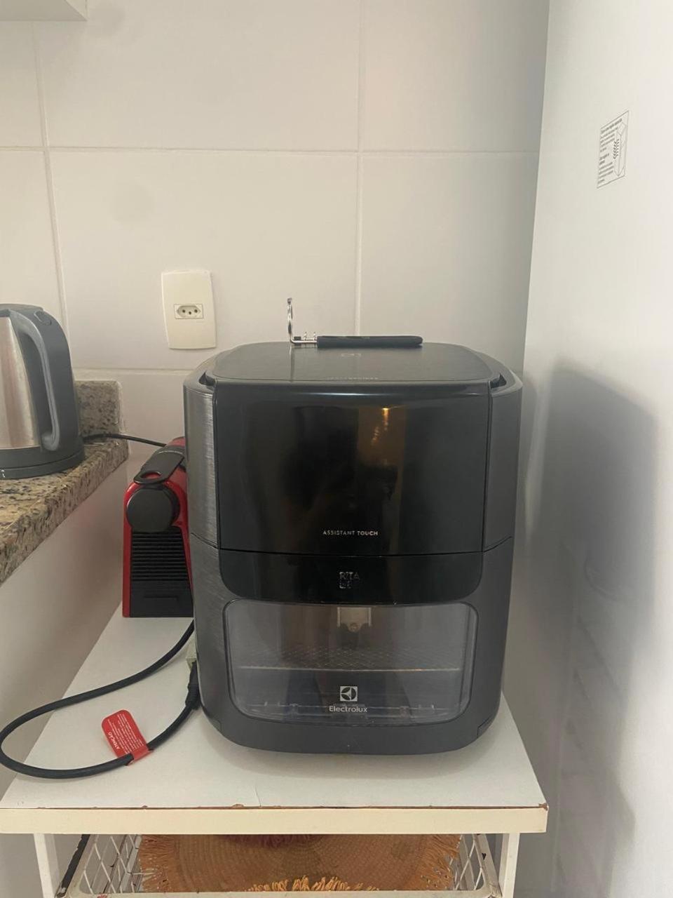 Mediterrâneo 507 - Todo Equipado, Suíte com Ar Split, Churrasqueira na Varanda, Internet 240MB WiFi, Estacionamento Grátis, a 1 Km das Praias Cabo Frio Esterno foto